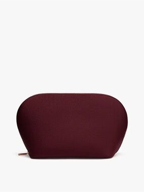 Cuyana Cherry Burgundy Voyager Pouch Case NWT